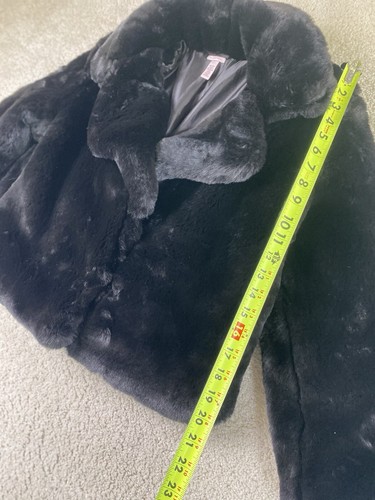 Victoria's Secret Coat Jacket Size XS Black Fashion Show Soft Faux Fur Cropped - 第 5/9 張圖片