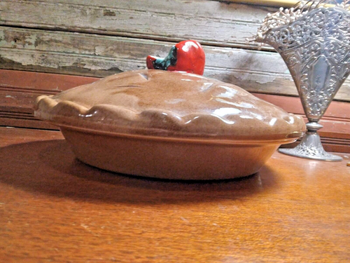 Vintage Over and Back Red Apple Pie Plate Pan and Cover ~ Made in Portugal ~ 11” - Bild 2 von 6