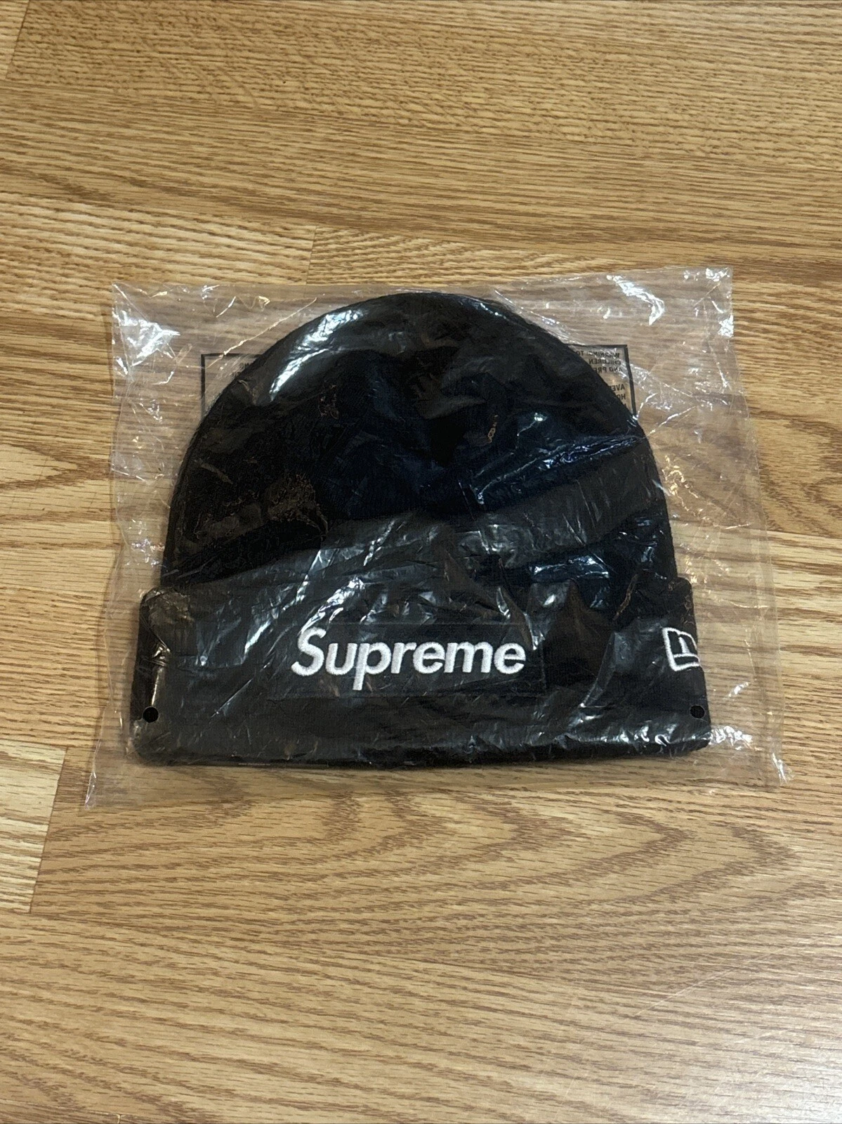 Bonnet noir neuf Supreme New Era Box Logo FW21BN9 taille unique