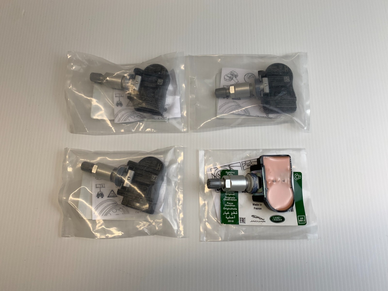 4GENUINE LAND ROVER RANGE ROVER SPORT VELAR DEFENDER EVOQUE TYRE