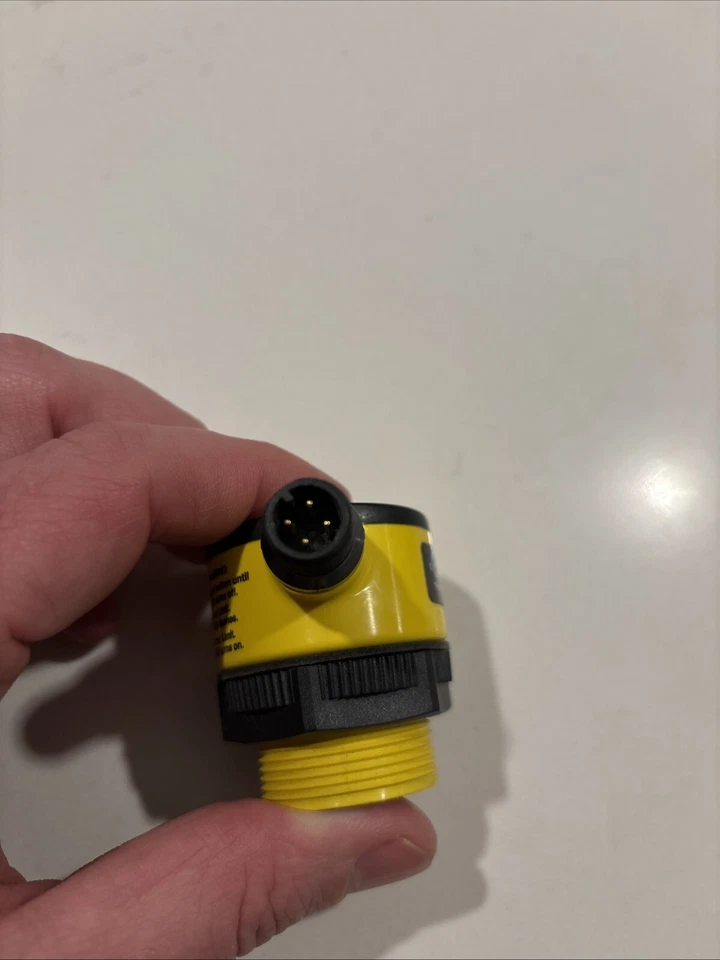 BANNER ENGINEERING T30UXIAQ8 Analog ultrasonic sensor (NEW NO BOX) - Image 4 of 4