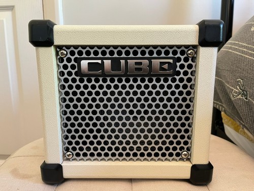 Roland (BOSS) Microcube GX tragbarer Gitarrenverstärker - FX, Tuner etc.