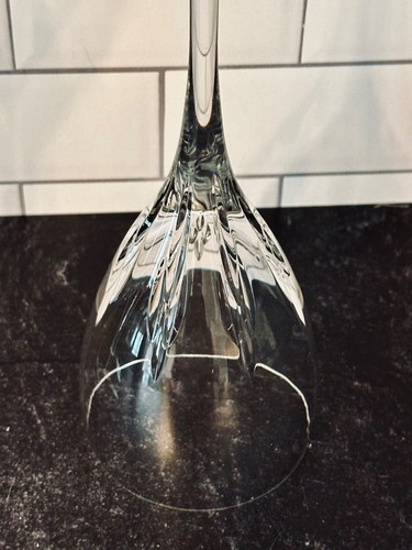 2 Lenox Crystal FIRELIGHT Platinum, Panel Cut 8 1/2" Wine Glasses Holds 6 oz EUC - Imagen 6 de 9