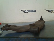 Triangle de suspension Toyota AVENSIS