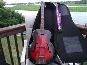 VINTAGE ARCHTOP GUITAR - HARMONY MONTEREY - RED "TIGER"  - PROJECT
