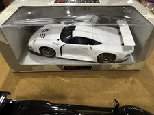 UT Models Porsche 911 GT1 1:18 Diecast White Collector Case Rare GTR Vintage