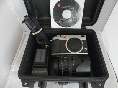 Leica Digilux 3 with Leica 14-50mm F2.8 zoom lens. With a new pelican 1200 case.