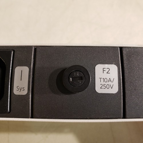 Knurr DI-STRIP Rackmount PDU/Power Strip 10A 250V 19in 9 Outlets 2in Depth - 第 9/9 張圖片