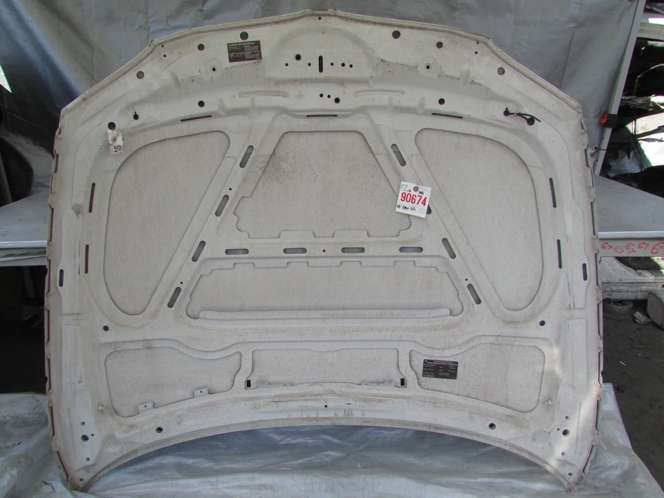 BMW SERIE 1 128i 135i 2008 2009 2010 2011 2012 2013 cubierta del capó delantero OEM usado Foto 4 de 4