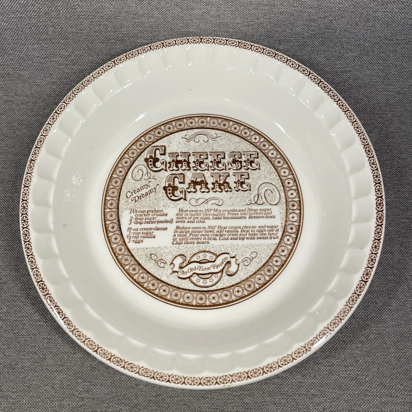 Vintage 1983 Royal China Co Cheesecake Pie Recipe Stoneware Baking Dish USA