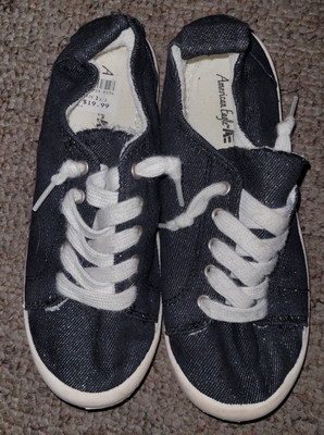 Girls American Eagle Navy Blue Sparkly Shoes Size 1 1/2