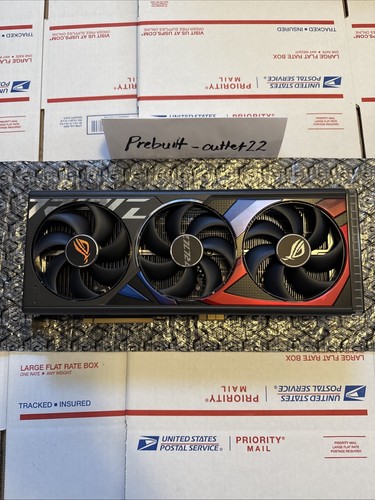 ASUS ROG Strix GeForce RTX™ 4090 BTF OC Edition Gaming Graphics Card (24GB VRAM) - Afbeelding 3 van 18