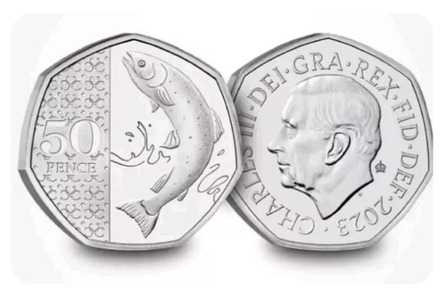 Moneta 50p Salmone Atlantico 2023 fior di conio non circolata BUNC CON MARCHIO PRIVATO RARA - Foto 1 di 5