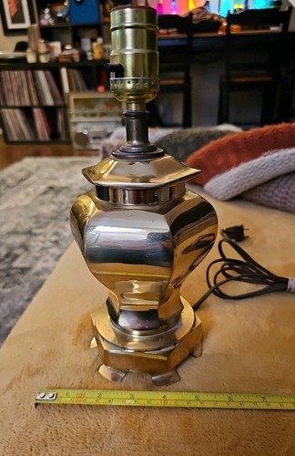 Solid Brass Lamp Urn Style Vintage 11" Gold Tone Works Vintage Tested - Picture 10 of 10