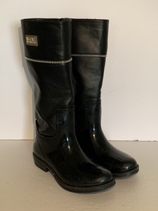 bota para andar na chuva