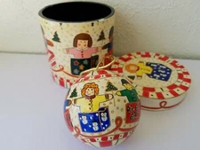 Foreside Lacquered Wood Ball Christmas Ornament Vintage in Wooden Box