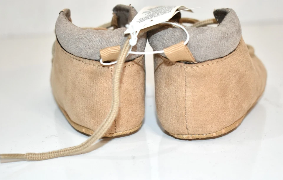 Old Navy Boots Shoes Size 6-12  Months Beige Boy's - Image 3 of 4