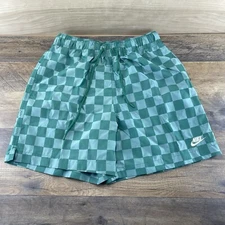 Nike Club Flow Size Medium Mens Checkered Green Athletic Shorts FN3098 365