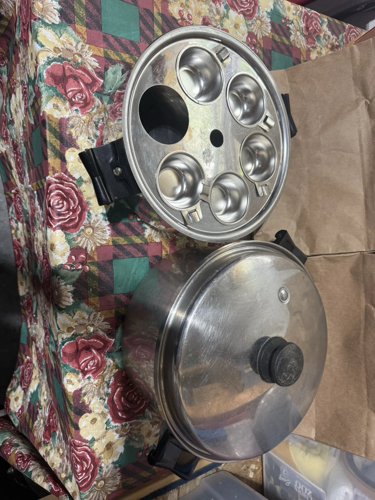Saladmaster 6 Qt Stainless Steel Dutch Oven w/ Vapo, And Some Lids W/ Egg Kit
Opens in a new window