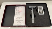 Feather AS-D2S Double-Edged Stainless Steel Razor Japan Made with Box