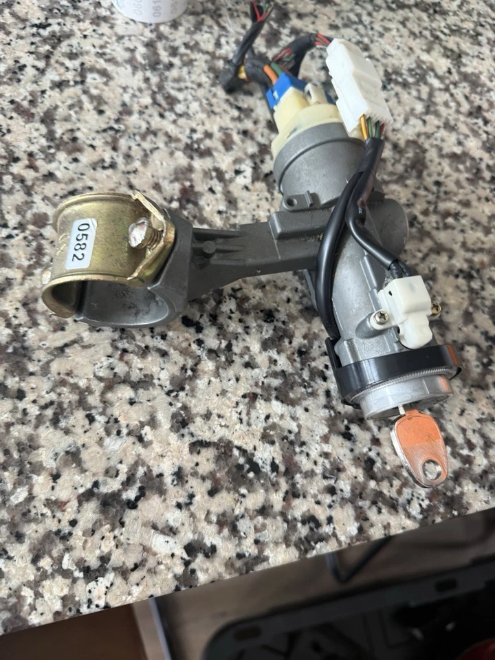 2001 - 2006 现代伊兰特点火锁气缸钥匙适用于 81900 - 2DA00 带钥匙 — 第 3/4 张图片