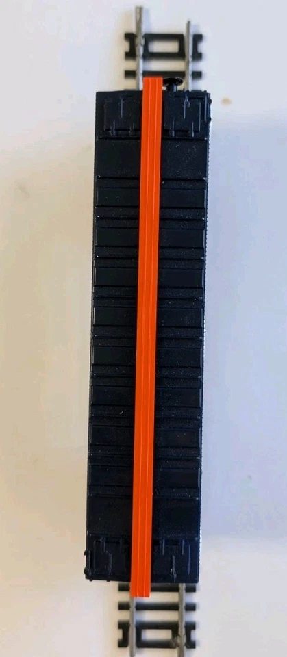 Ho Scale NFL CHICAGO BEARS Reefer Car MANTUA COLLECTIBLE  - Image 3 of 4