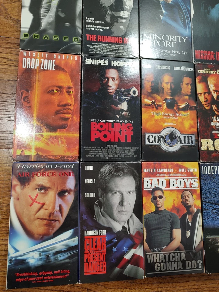 VHS Tapes Lot of 12 Movies Action Eraser Independence Day Bad Boys Con Air Rock Foto 4 de 4