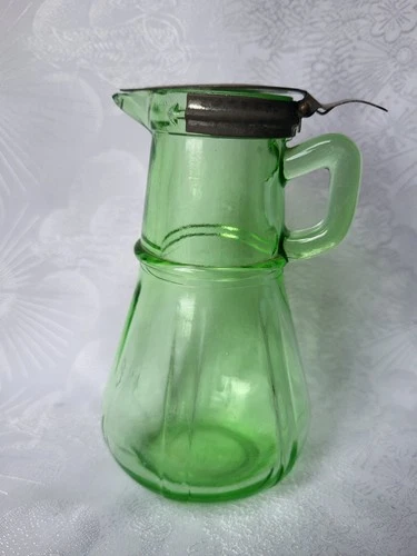 Vintage Hazel Atlas Green Uranium Depression Glass Syrup Pitcher w Lid 6” Tall
