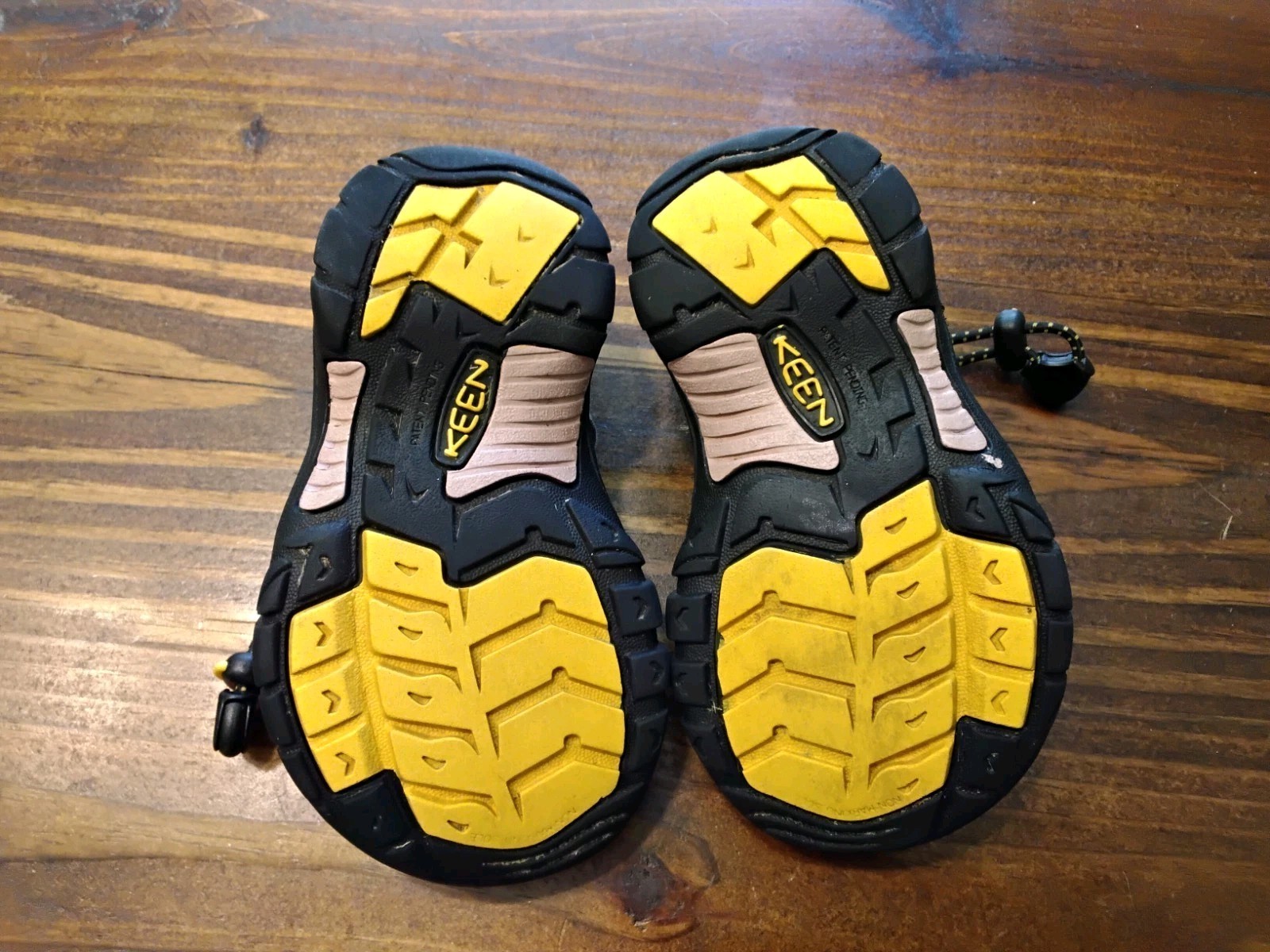 Sandali da bambino Keen Newport in lavanda taglia USA 9