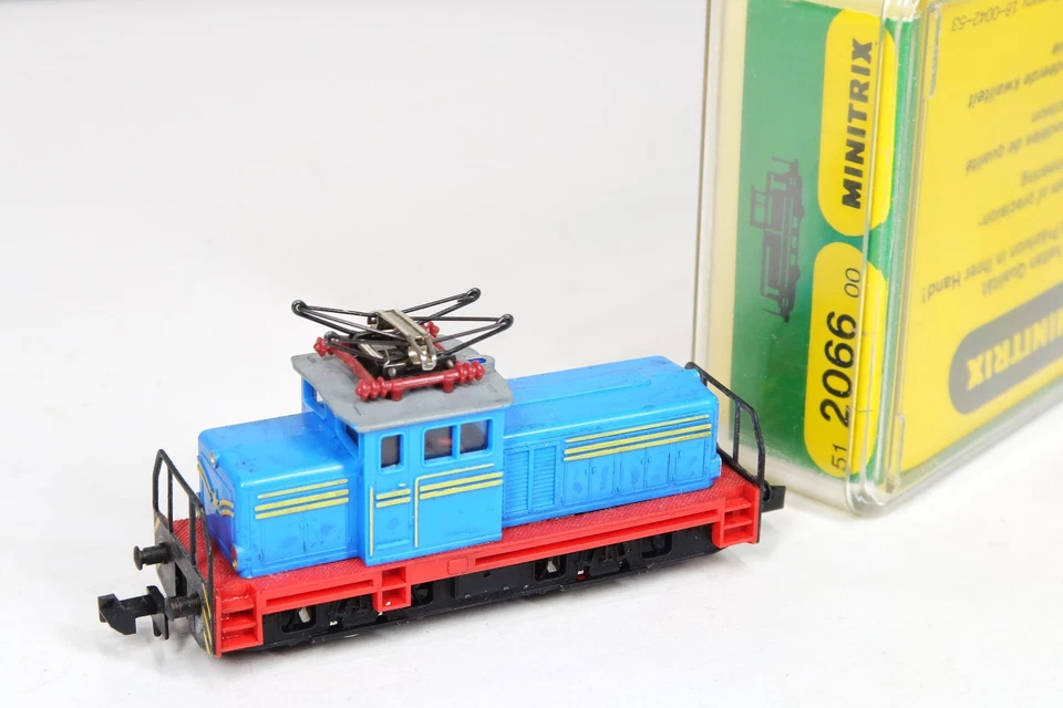 Minitrix N 2066 Diesellok Werkslok Henschel - OVP - Bild 2 von 3