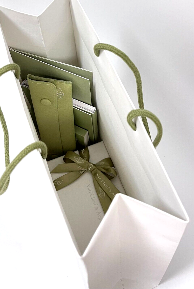 Van Cleef & Arpels トラベルケース Van cleef & Arpels genuine Bracelet case, Travel Pouch