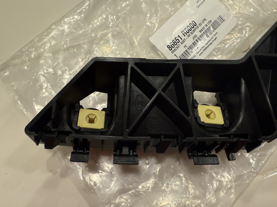 NEW OEM Hyundai Bracket ASSY-RR Bumper SD UPR PN:86651-R6000,BBOX ...