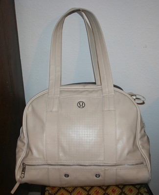 lululemon gym bags