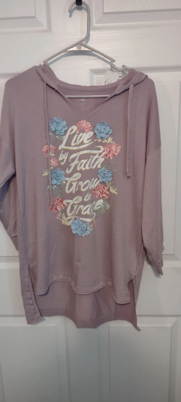 New with Tags | Cato Dusty Purple w/Floral 3/4 Sleeve Hoodie (Size Small)