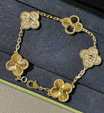 Vintage diVan Cleef & Arpels 18k Yellow Gold Diamond Flower Motif Chain Bracelet