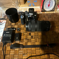 Canon EOS R7 Bundle w/ Canon 100-400mm  Accessories