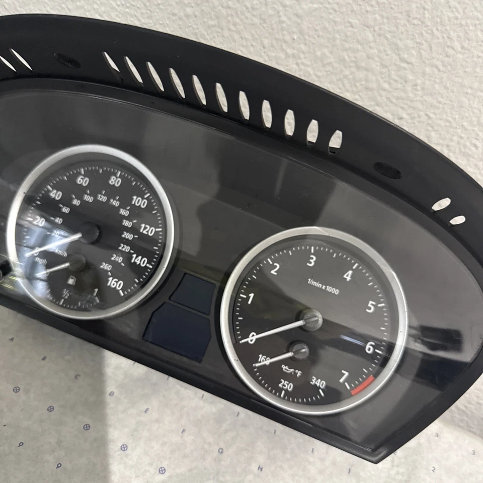 Приборная панель спидометра 06 07 BMW 650i 2006 2007 62119135265 - Изображение 2 из 4