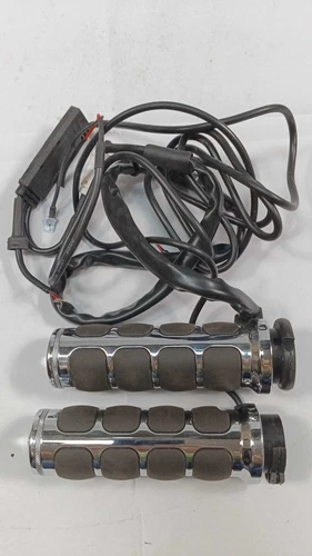 Kuryakyn Heated ISO-Grips for V-Twin Chrome, Dual Cable 6471