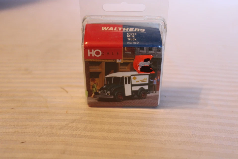 HO Scale Walthers, Divco Milk Truck Kit #933-4002 BNOS - Image 2 of 3