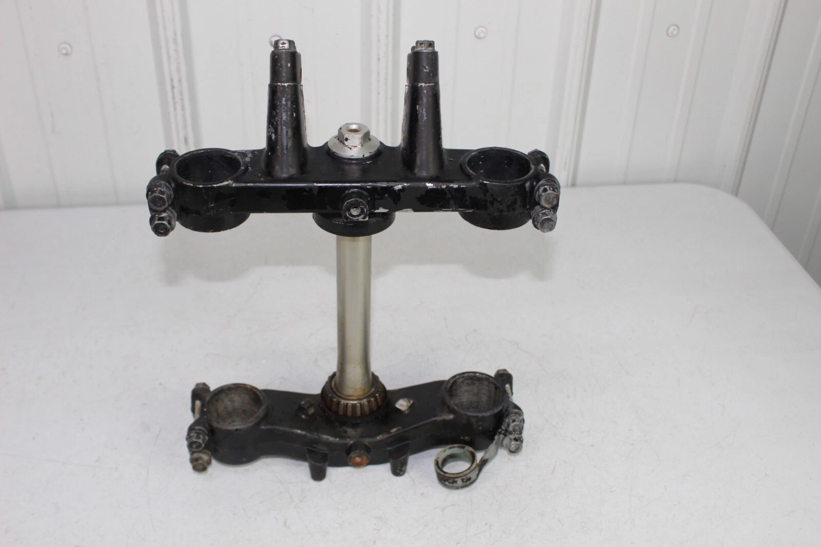 1985 Kawasaki KX125 Triple Clamps Lower 44037-1177 Upper 44039
