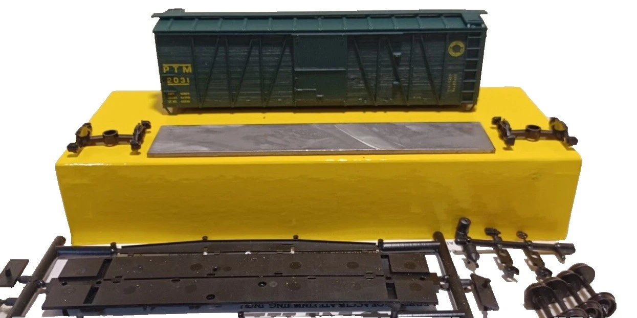 Trenes modelo plástico Accurail