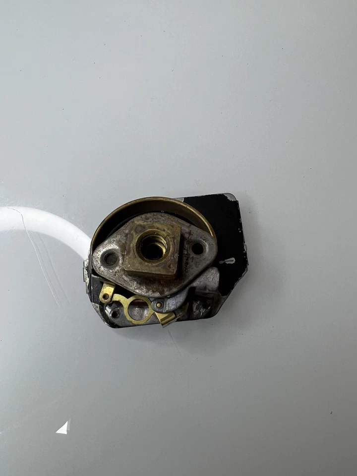 1508064 OEM 1956 1957 Chevrolet Corvette Oil Pressure Gauge Untested Original - Image 2 of 4