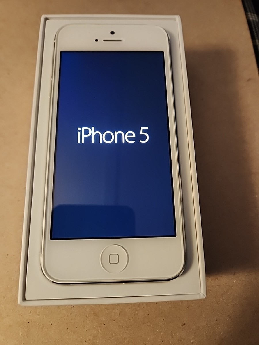 Apple iPhone 5 - 16GB - White & Silver (Verizon) A1429 Demo