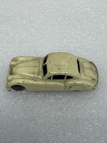 Vintage Lesney Matchbox No 32 Jaguar XK140 Cream Diecast Car Made in England