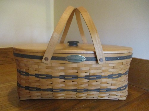 Longaberger Generosity Basket & Lid Set last Traditions big *shipping included!*