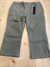 DG2 by Diane Gilman Virtual Stretch Straight-Leg Crop Jean - Green - B1