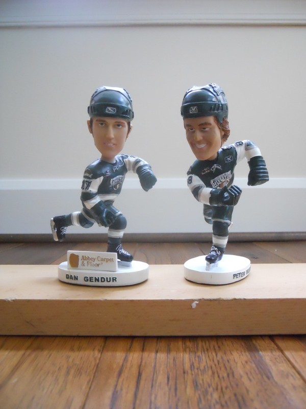 SET OF (2) EVERETT SILVERTIPS HOCKEY PLAYER BOBBLEHEADS ***FREE SHIPPING***