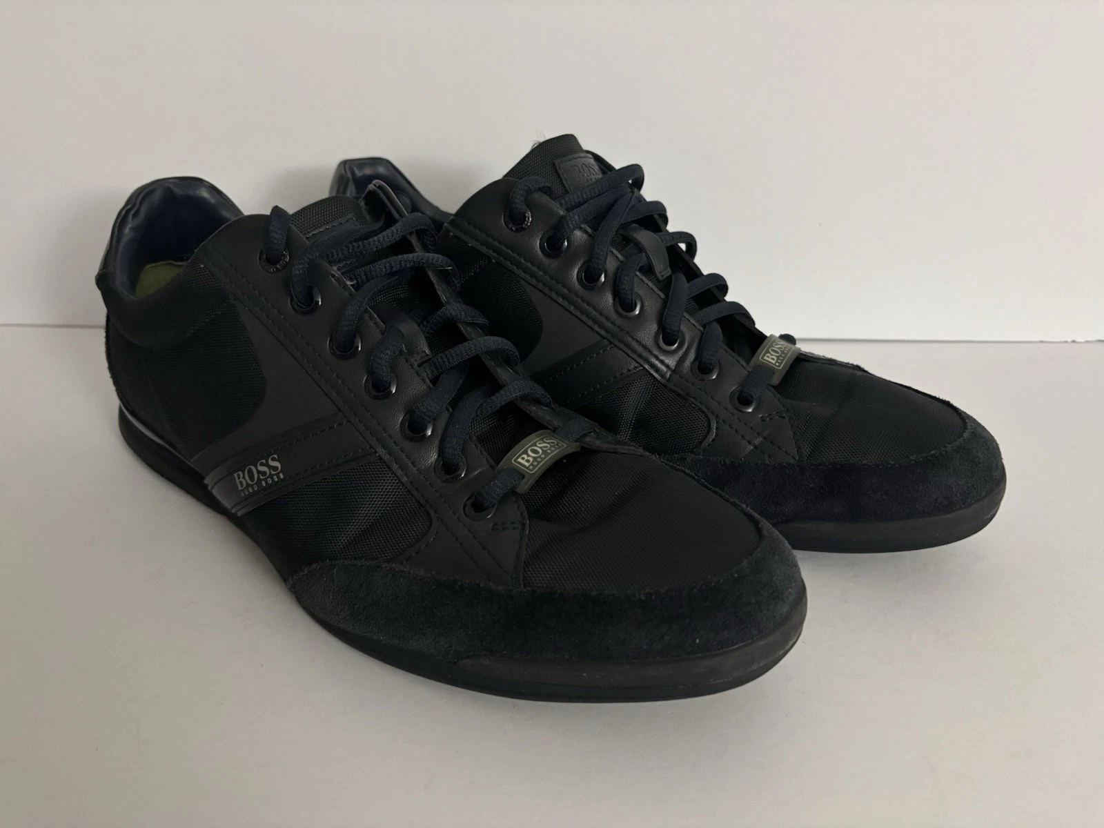 Hugo Boss Saturn Low Trainers Mens EU43 US10 Navy Blue Mesh Suede Sneakers Shoes