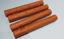 LOT DE 4 TRONCS D'ARBRES LONGS DE MARQUE BRUDER 1/16.