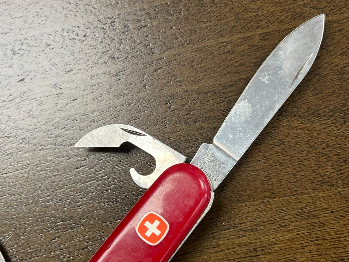 Vintage - Wenger Genuine Swiss Army Knife - Pathfinder - 8 in 1